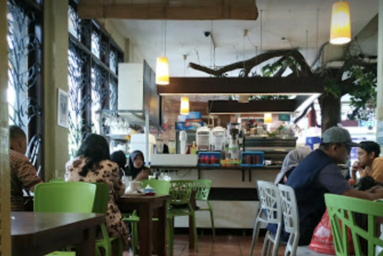 Jasa Interior Cafe Di Malang