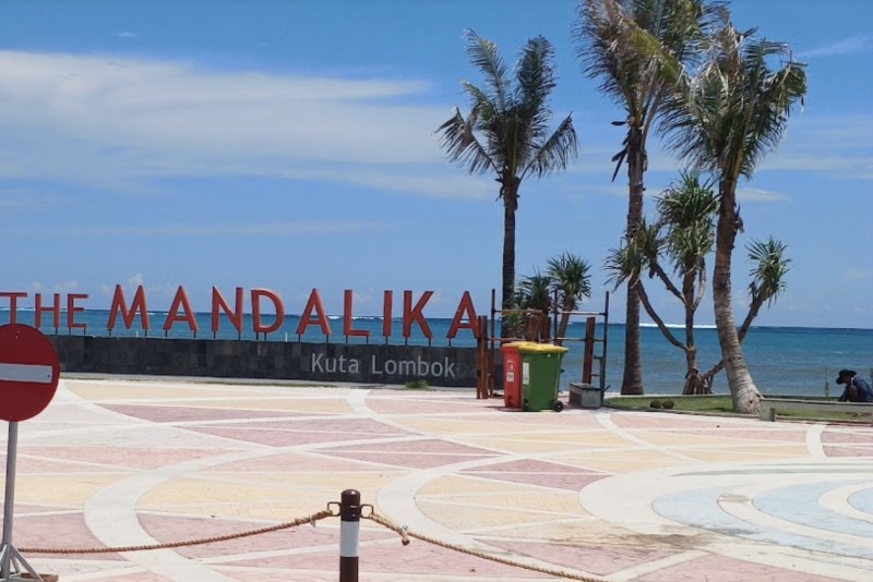 Pantai Kuta Lombok