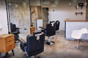 √ 10 Rekomendasi Barbershop Di Jakarta (Terbaik & Terkenal)