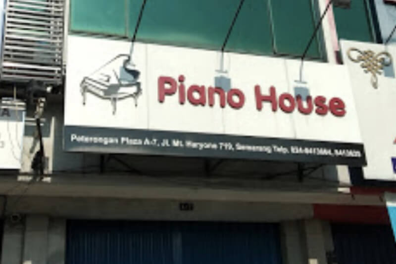 Piano House