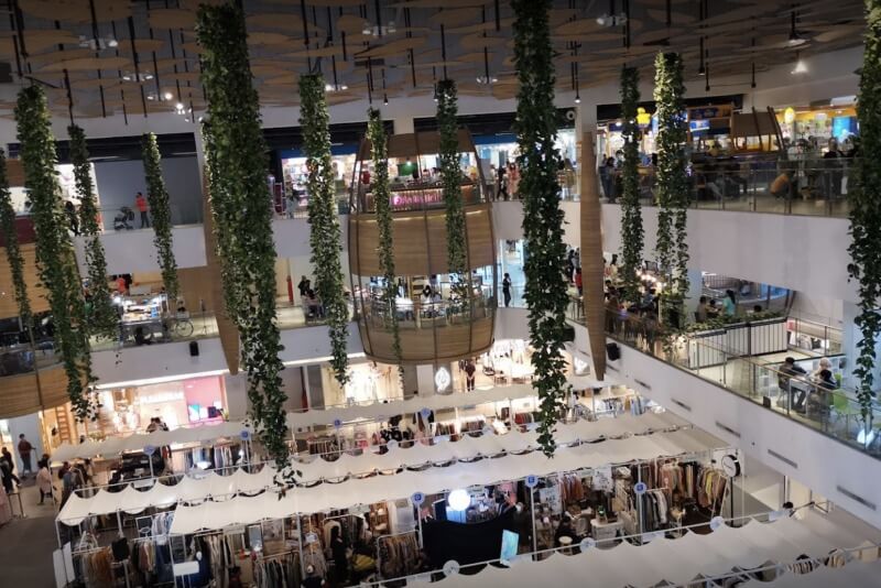 23 PASKAL Shopping Center