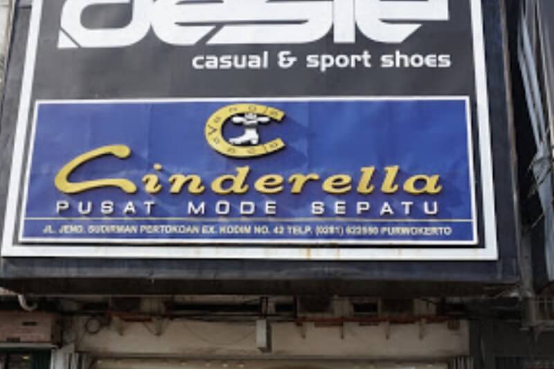 Toko Sepatu Cinderella