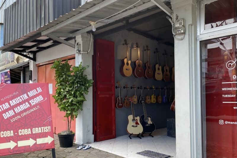 Mandalika Music Store Surakarta