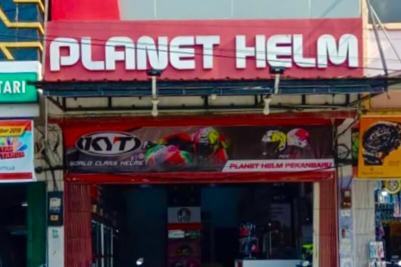 Planet Helm