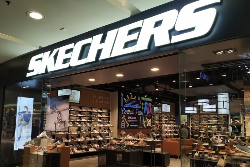 SKECHERS