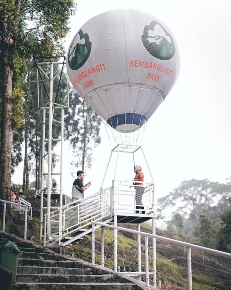 Daya Tarik Kembanglangit Park