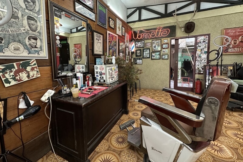 Vonnette Barbershop